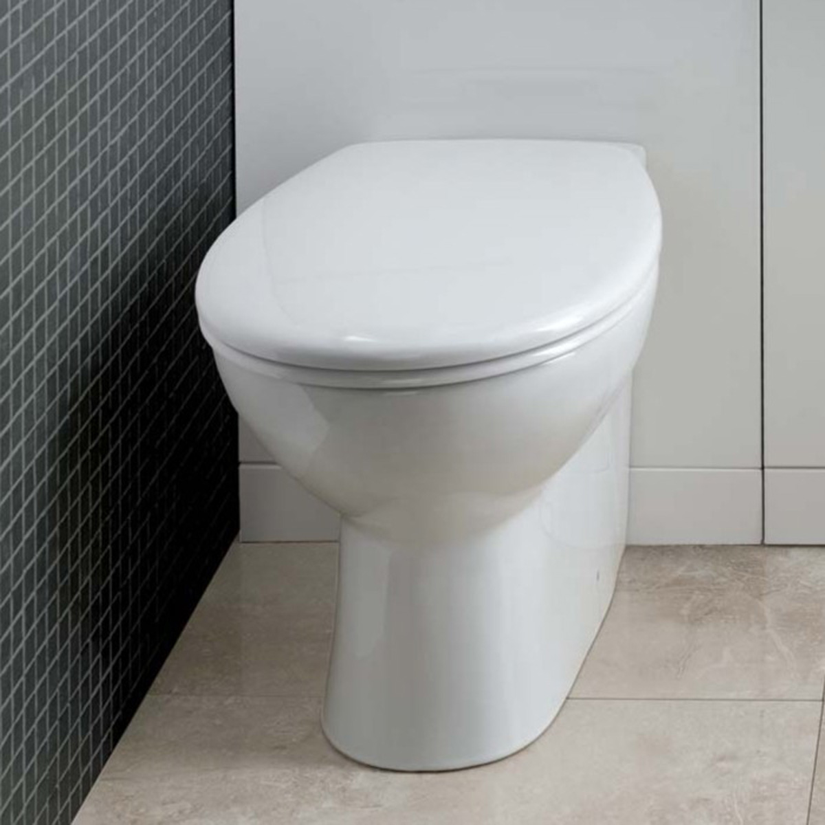 Eastbrook Loire toiletpot back to wall wit glans
