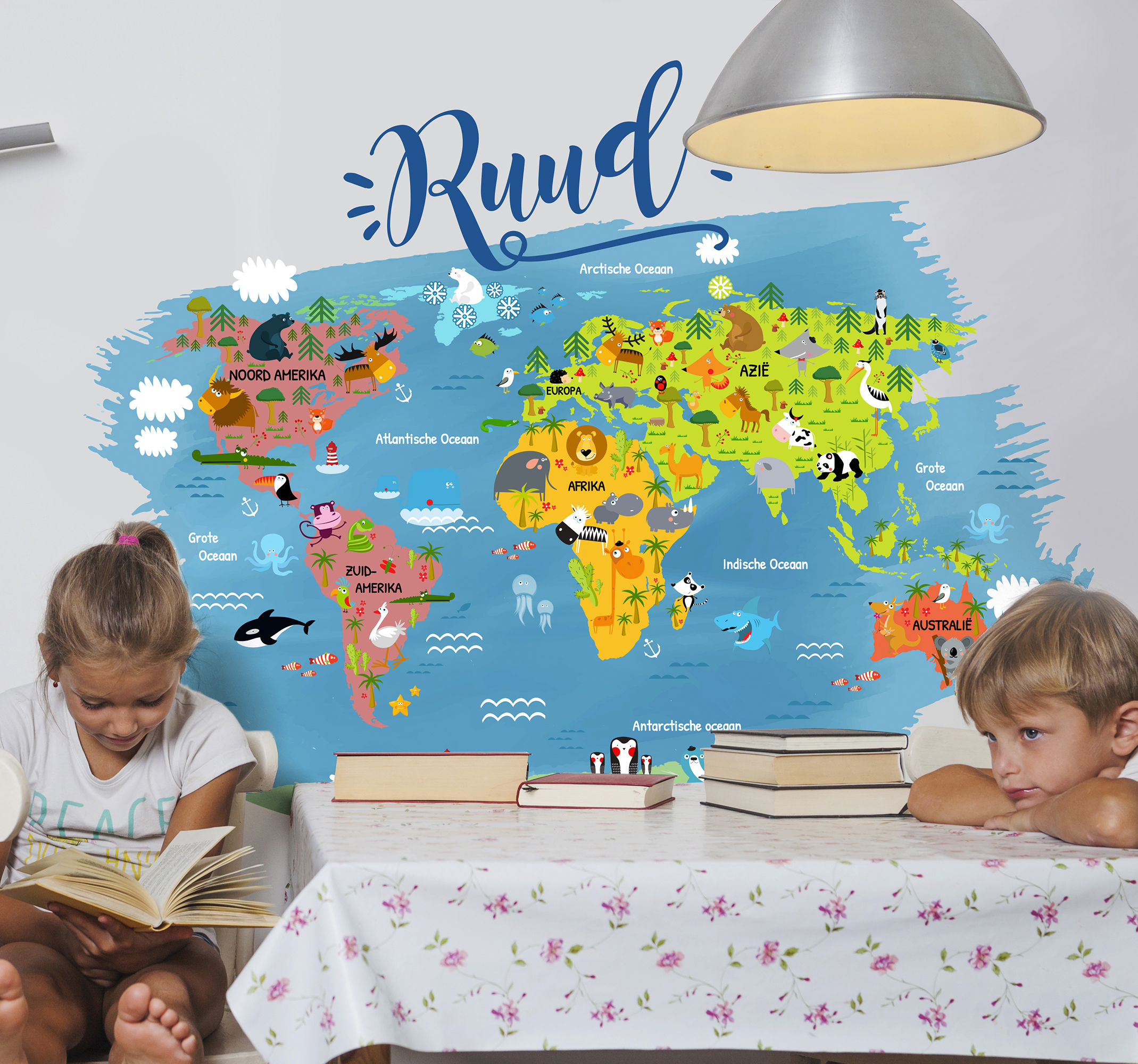 Tenstickers Muursticker wereldkaart kinderkamer dieren gepersonaliseerd