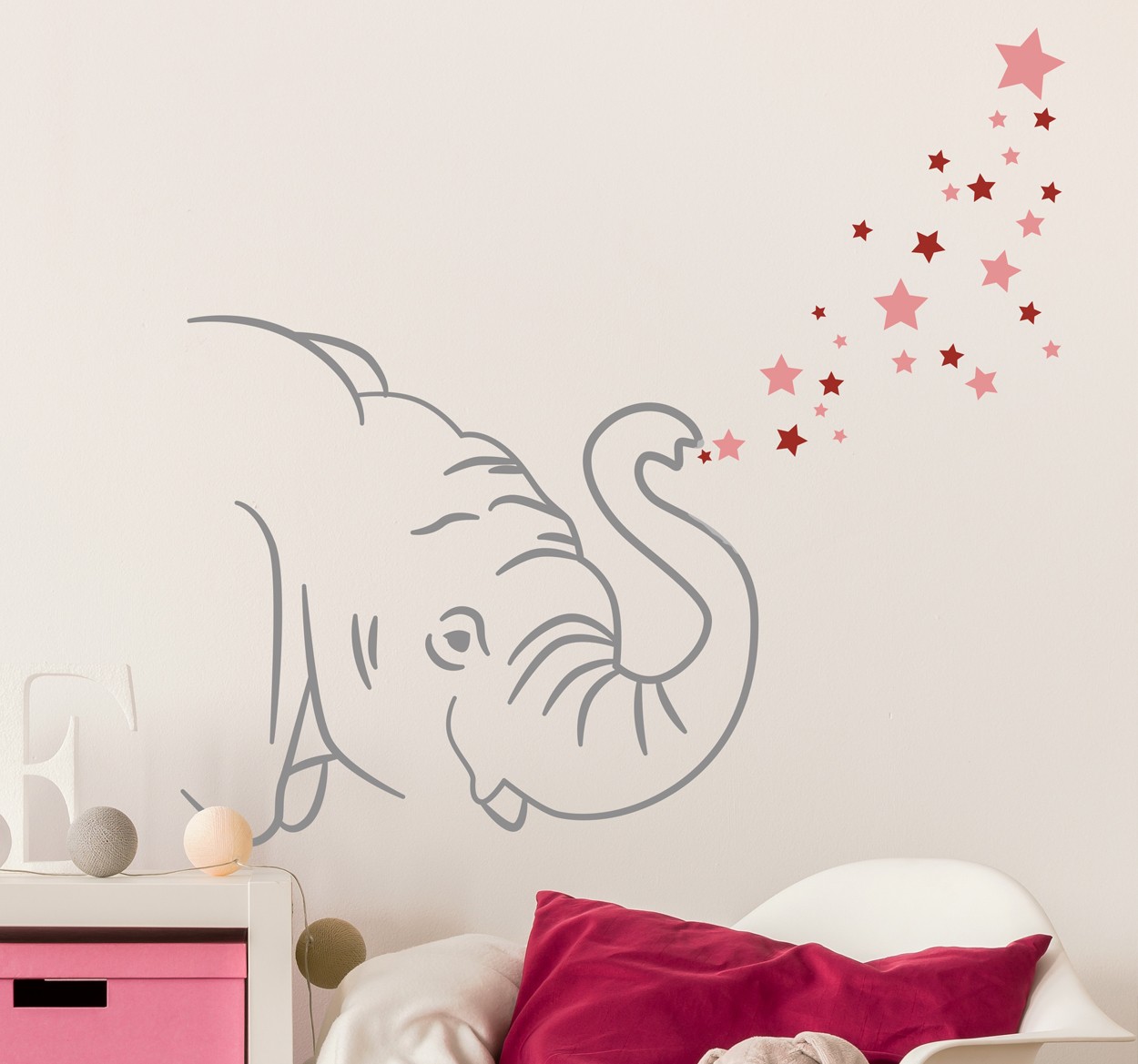Tenstickers Muursticker Schattige Olifant Blaast Sterretjes
