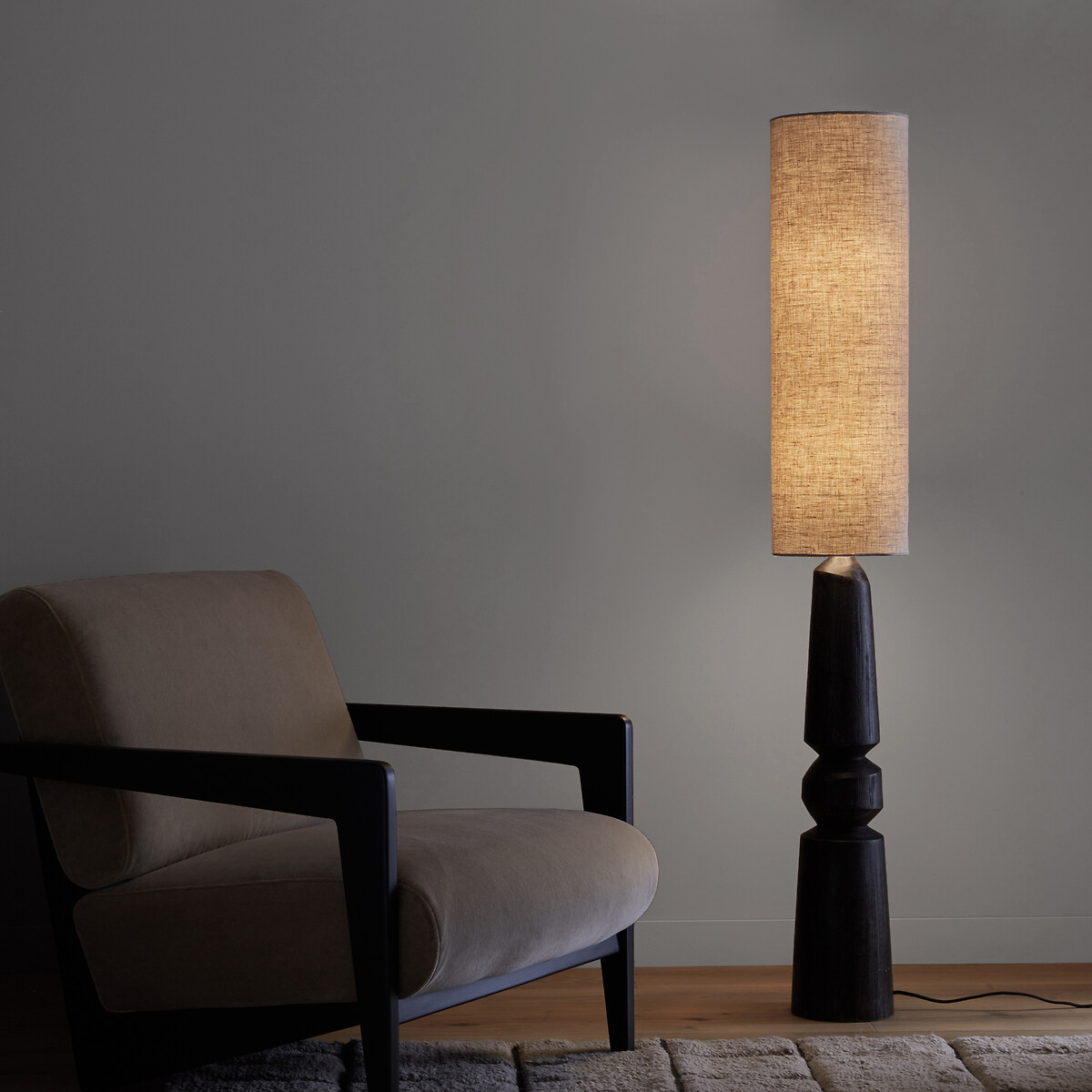 AM.PM Vloerlamp in mango en Lina, Totemy