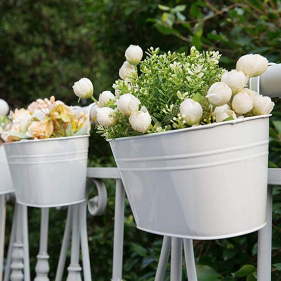 All You Want 1 Metalen hangende plantenbak voor aan het raam, met afvoergaten, verwijderbare dubbele haken, bloempot voor balkonleuning en hek. geel