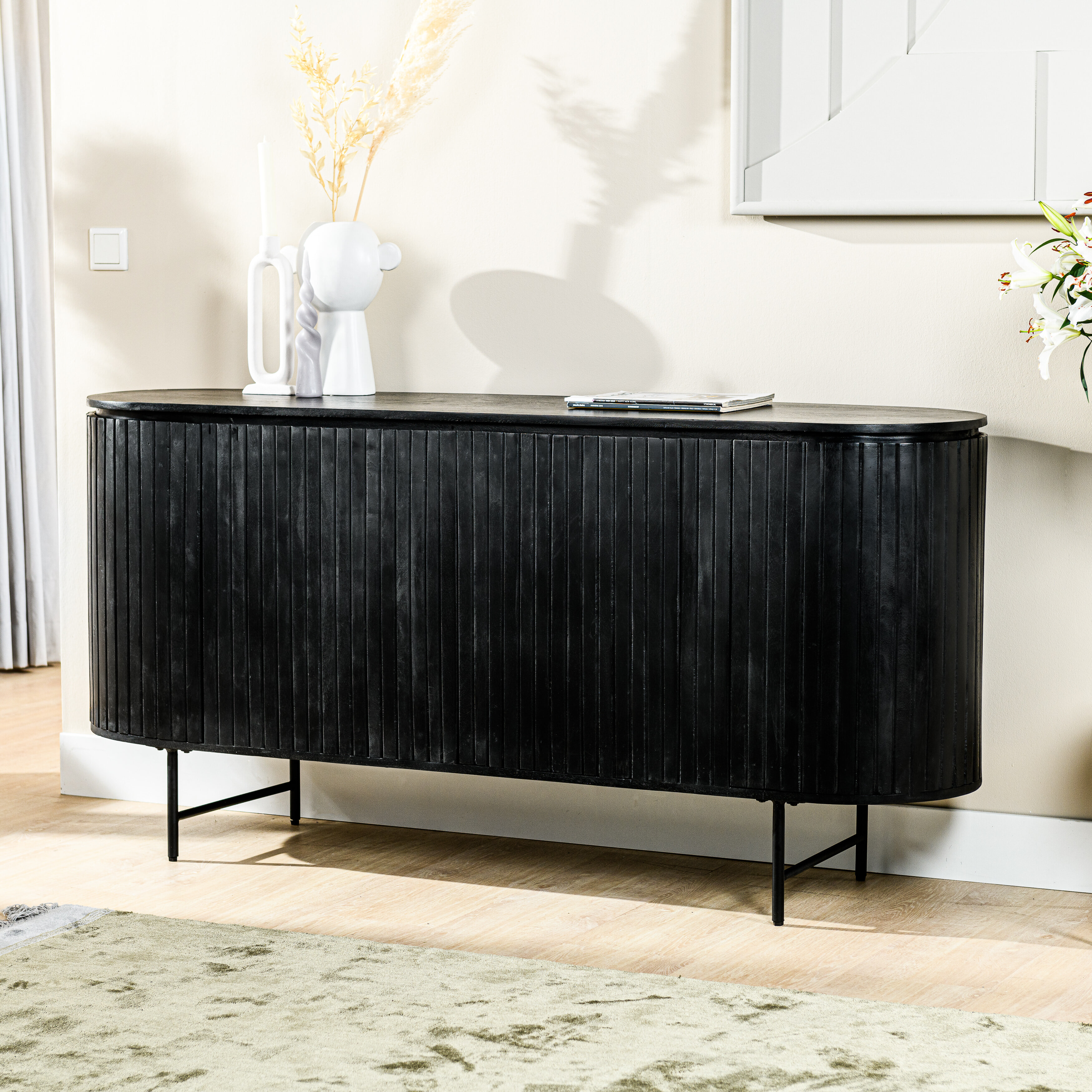 BASE Dressoir Aké Acaciahout met ronding, 165cm - zwart