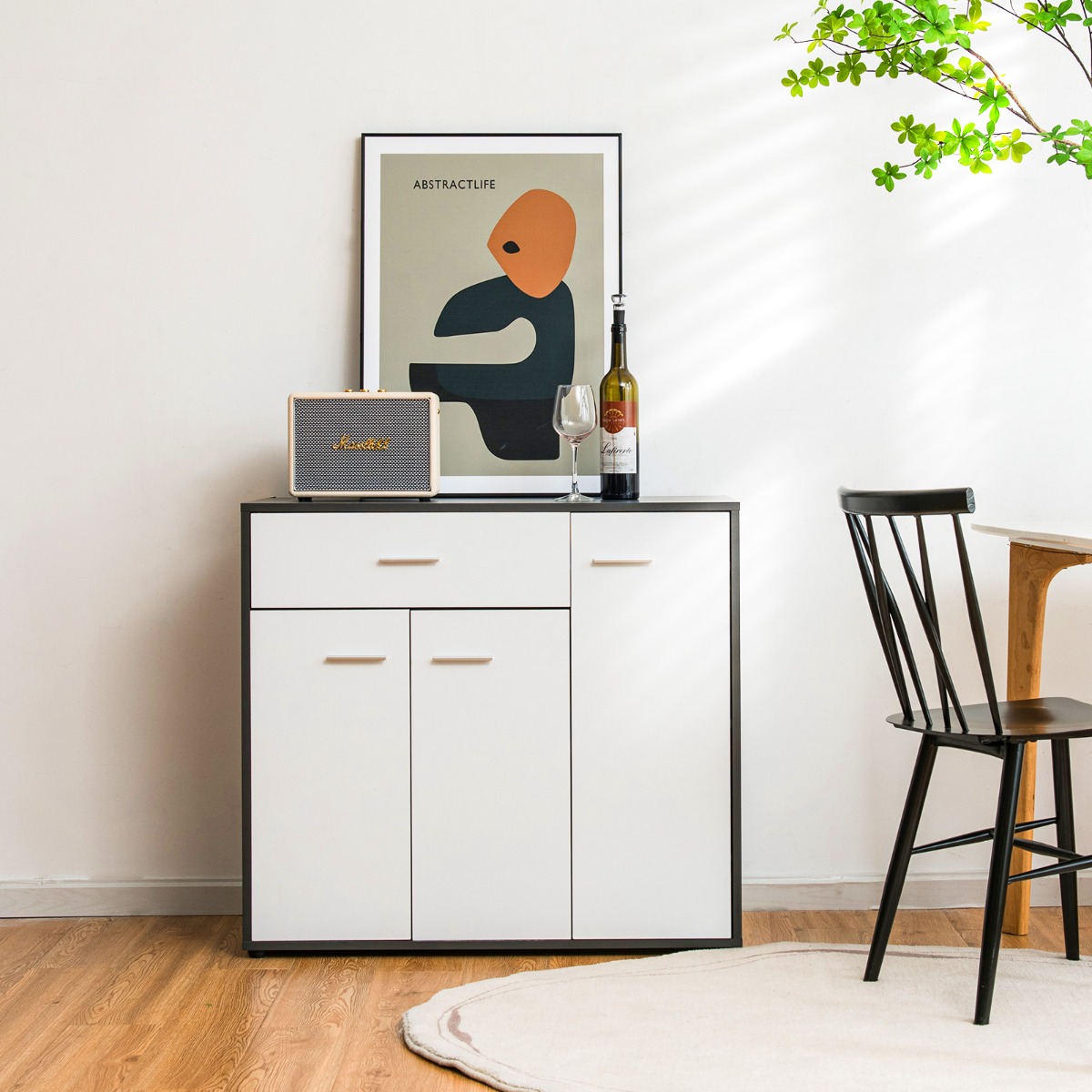 Costway Modern Dressoir Keukenkast met Kantelbeveiliging en Verstelbare Plank Zijopbergkast met 3 Deuren Grote Lade voor Eetkamer Woonkamer
