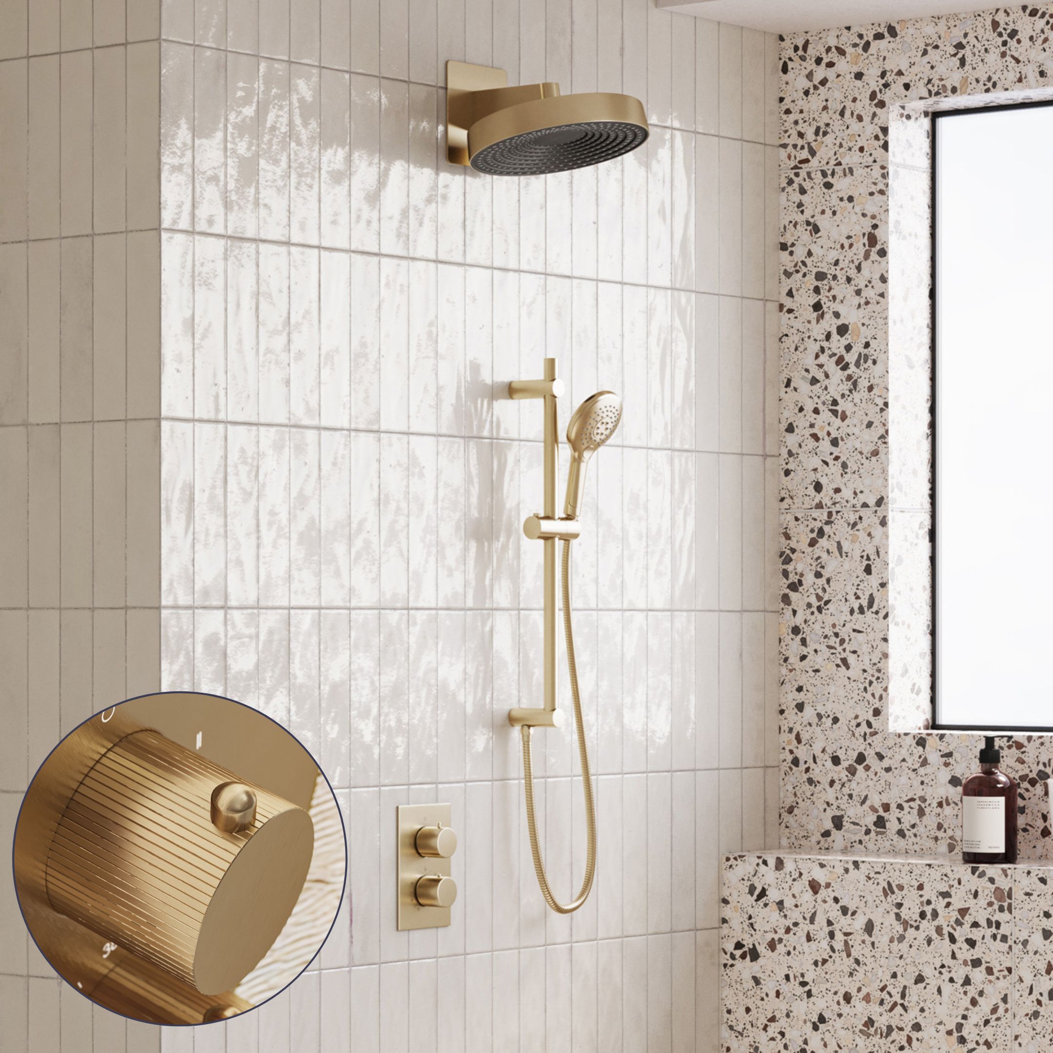 Saniclear Evolution Stripes inbouw regendouche met glijstang en 2 standen handdouche geborsteld messing - mat goud