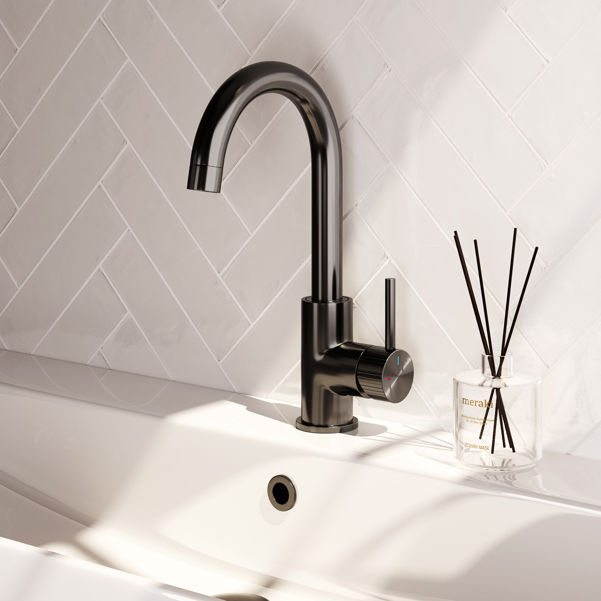 Brauer Stripe wastafelkraan met draaibare ronde uitloop model A gunmetal geborsteld PVD