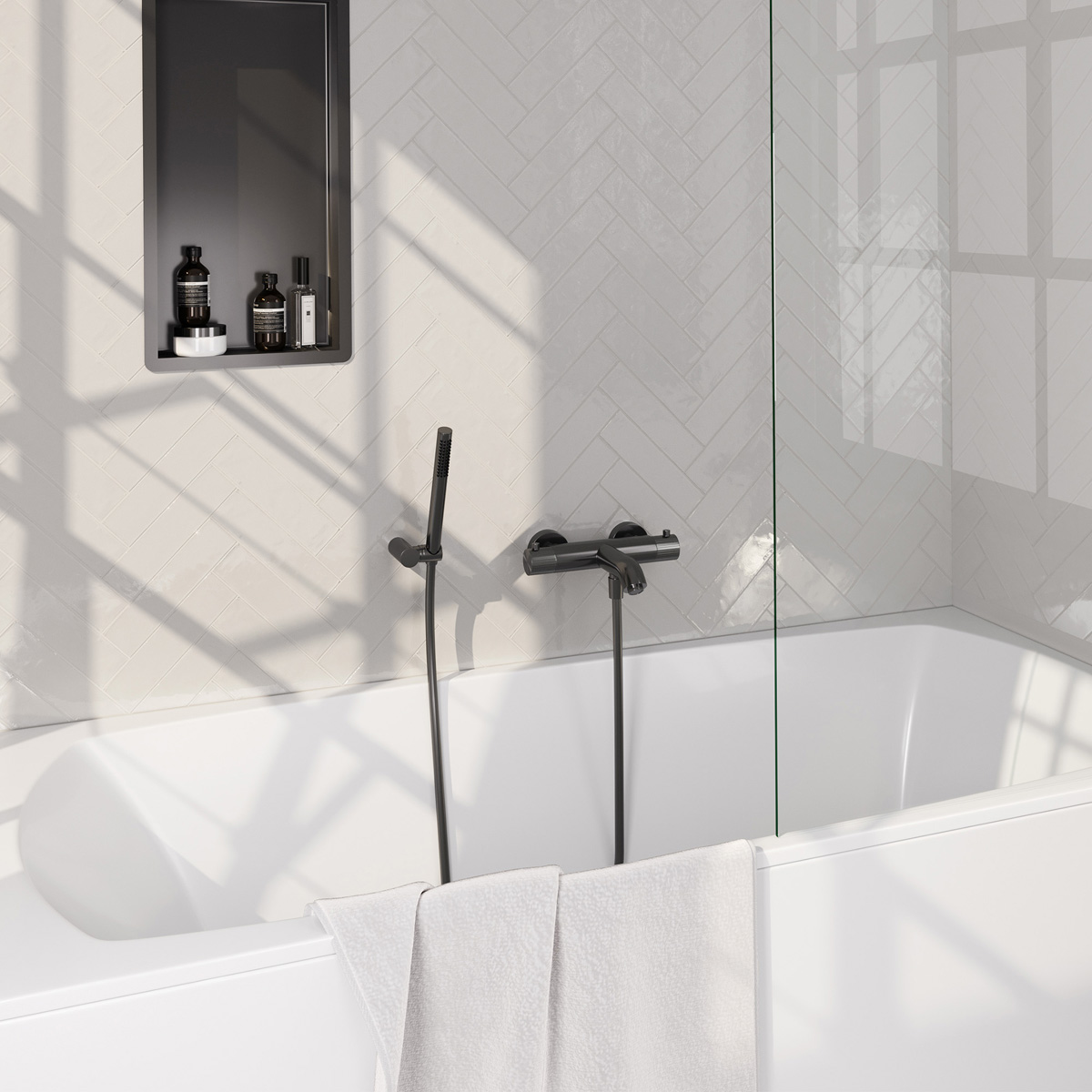 Brauer Stripe thermostatische badkraan met wandhouder en staafhanddouche gunmetal geborsteld PVD