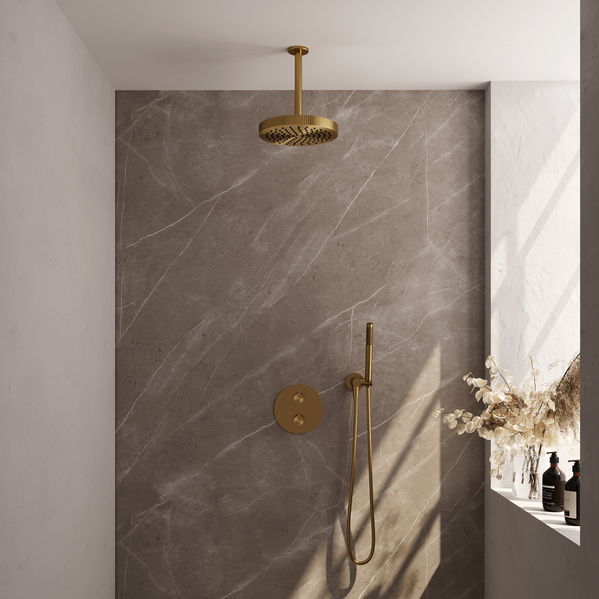 Brauer Stripe thermostatische inbouw regendouche 3-weg rond SET 39 met 25 cm douchekop en plafondarm en staaf handdouche en doucheslang en wandaansluitbocht goud geborsteld PVD