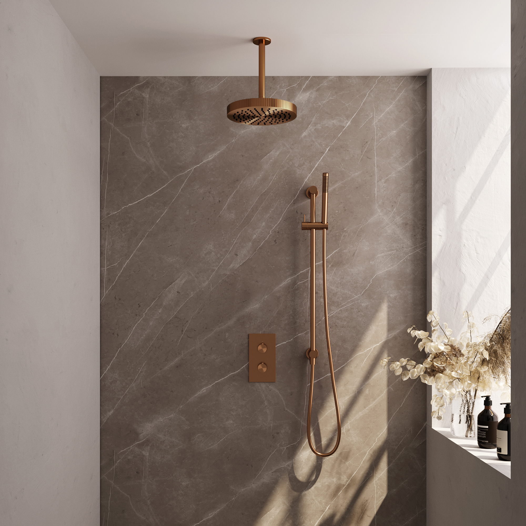 Brauer Stripe thermostatische inbouw regendouche 3-weg rechthoekig SET 21 met 25 cm douchekop en plafondarm en staaf handdouche en doucheslang en geintegreerde glijstang koper geborsteld PVD