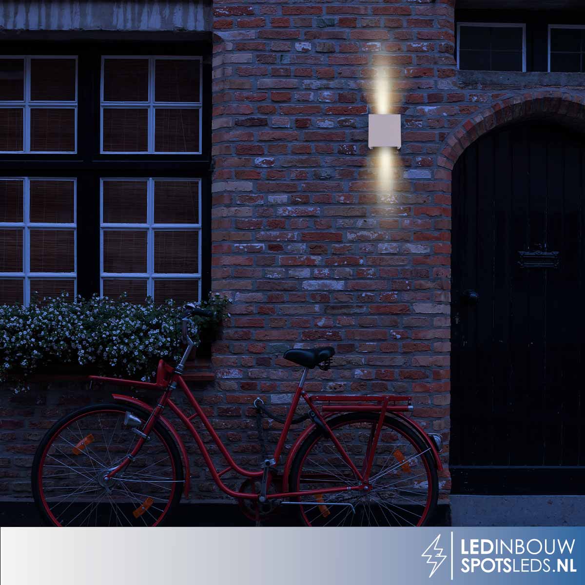 Led wandlamp - up&down - dimbaar - 6 watt - 540 lumen - wit - 2700k