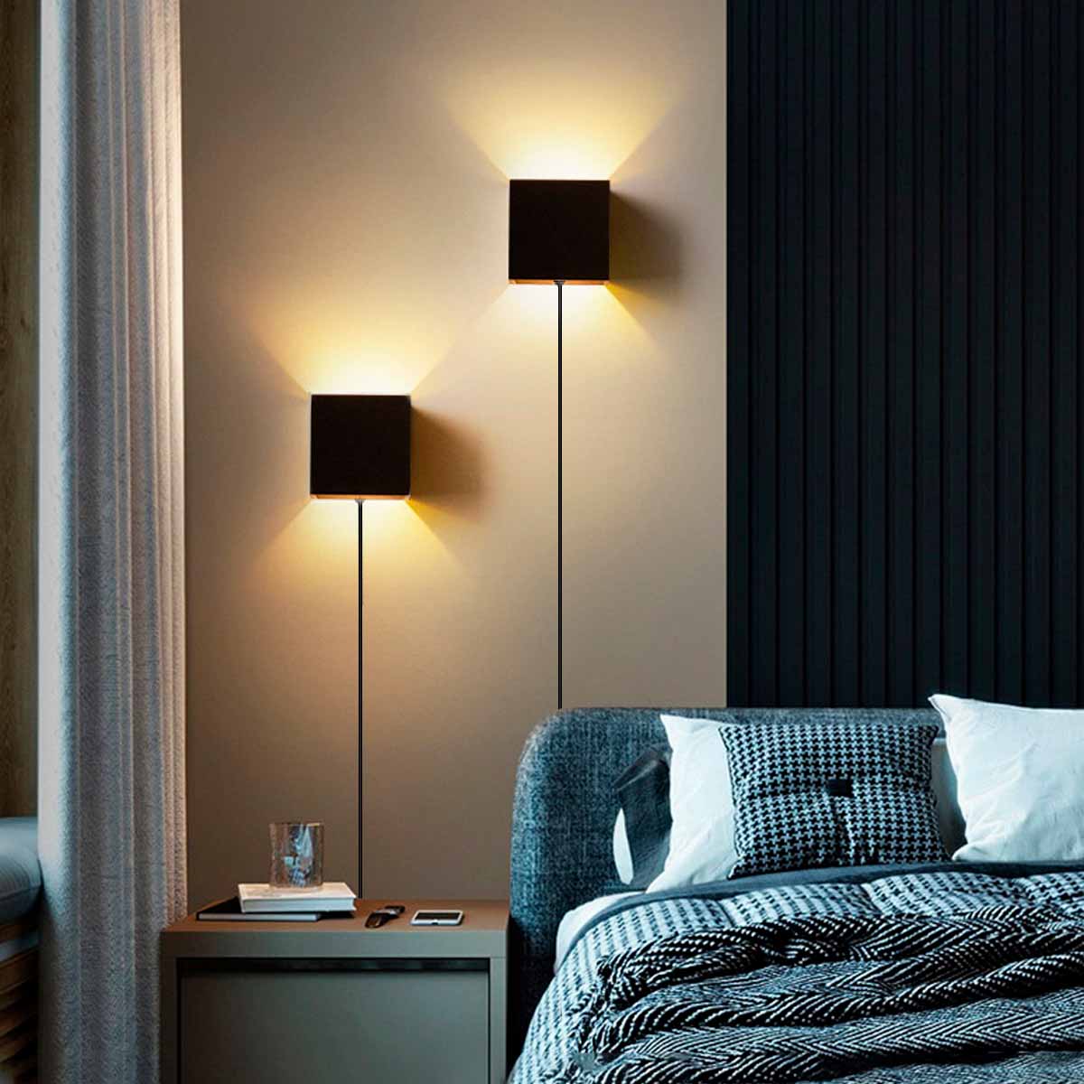 Wandlamp up&down dimbaar 6 watt 540 lumen zwart 3000k met snoer