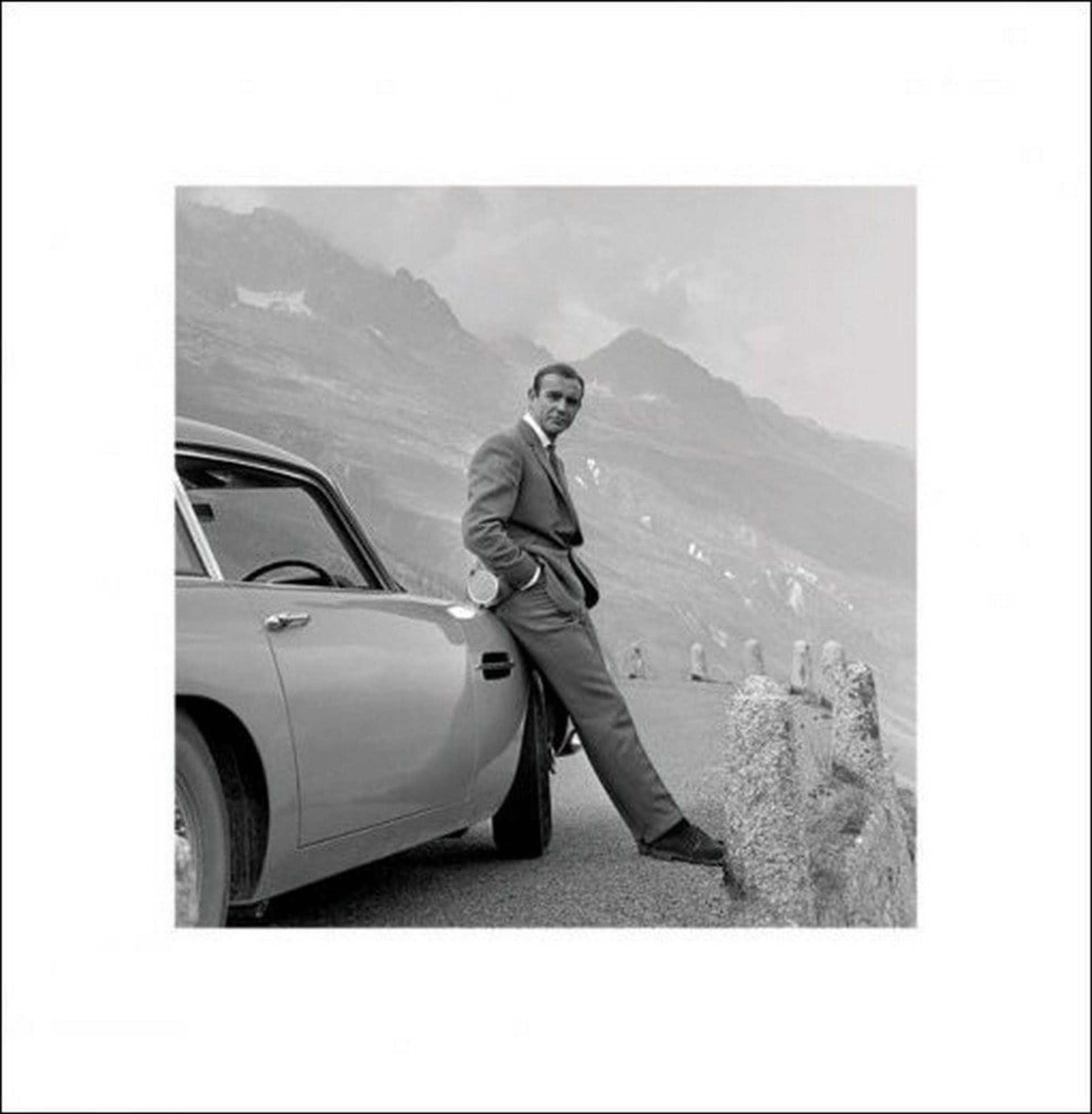 Pyramid Kunstdruk James Bond - Aston Martin 40x40cm