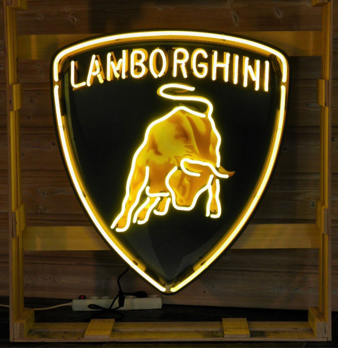 Fiftiesstore Lamborghini Neon Verlichting - Met Achterplaat - 80 x 90 cm