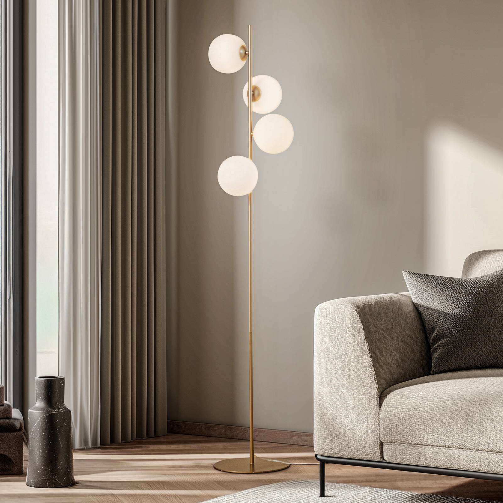 LUCANDE vloerlamp Isandro, opaal/goud, 4-lamps, glas/metaal