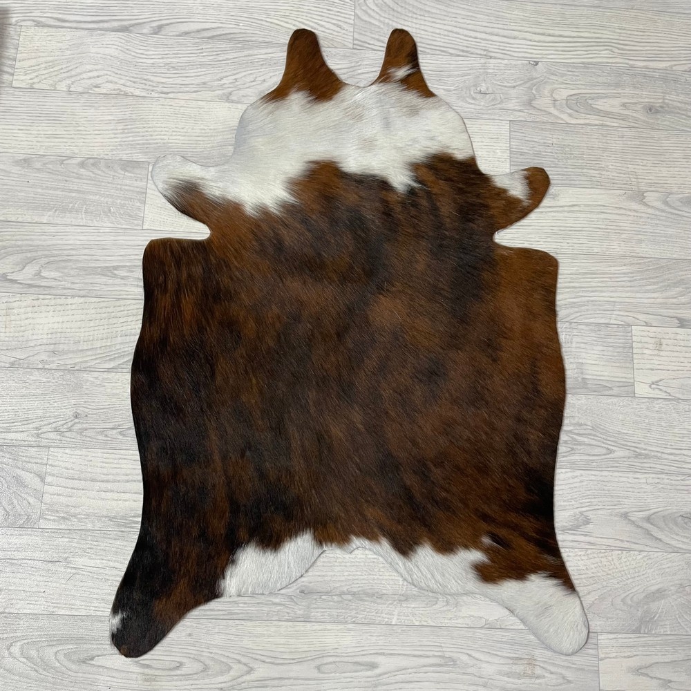 Lederstore Kleine koeienhuid bruin wit zwart (Normandiër) 90x60cm