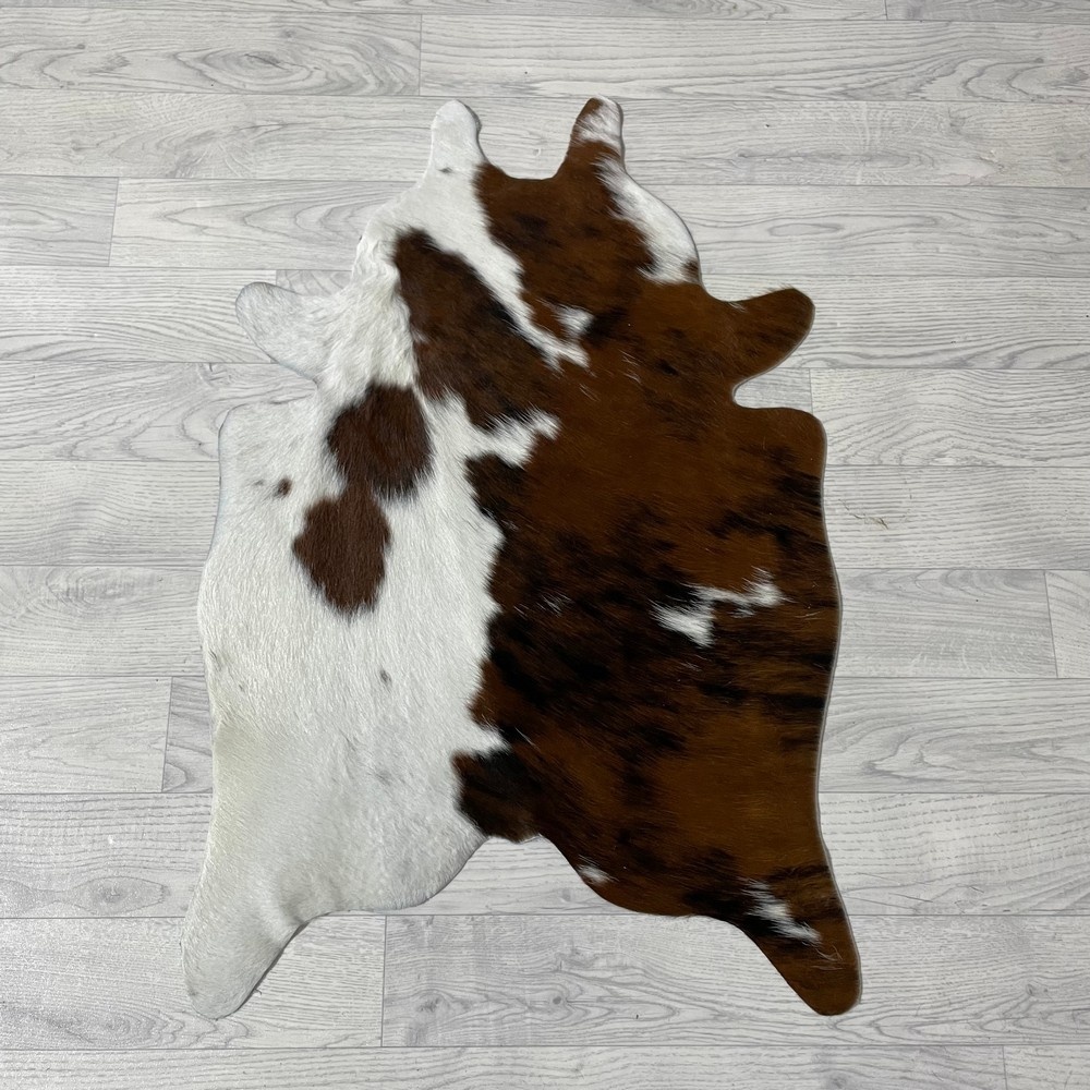Lederstore Kleine koeienhuid bruin wit zwart (Normandiër) 90x60cm
