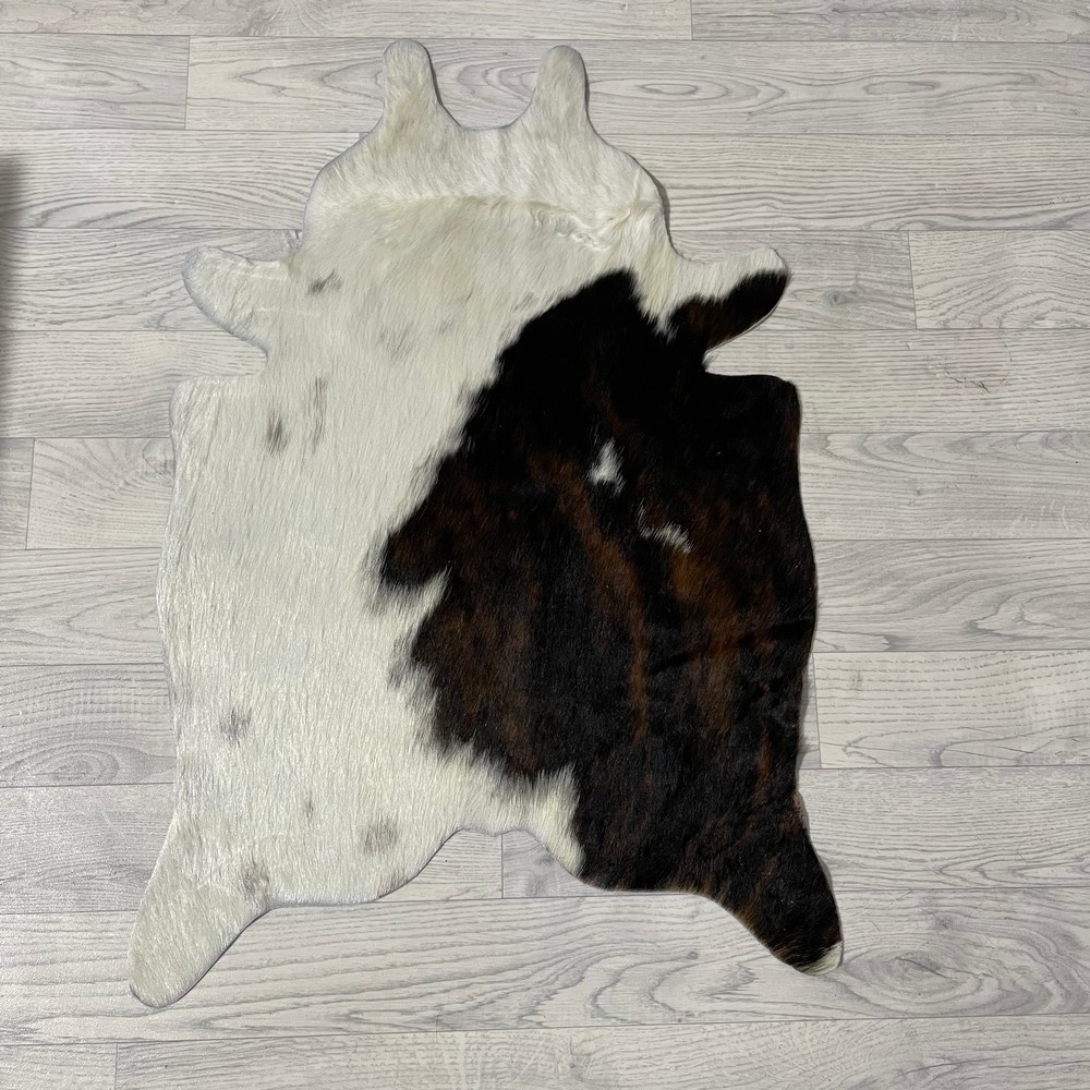 Lederstore Kleine koeienhuid bruin wit zwart (Normandiër) 90x60cm