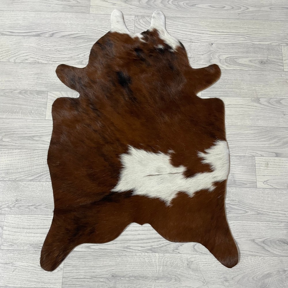 Lederstore Kleine koeienhuid bruin wit zwart (Normandiër) 90x60cm