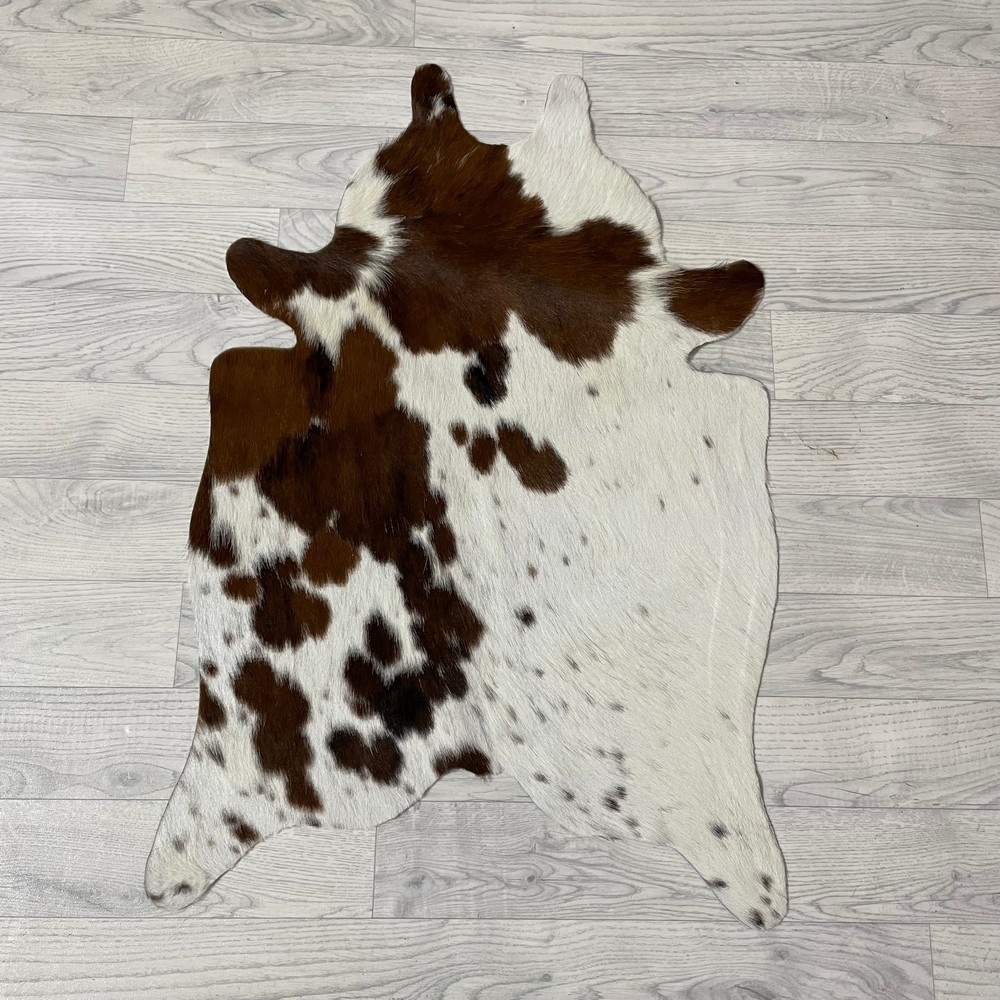 Lederstore Kleine koeienhuid bruin wit zwart (Normandiër) 90x60cm