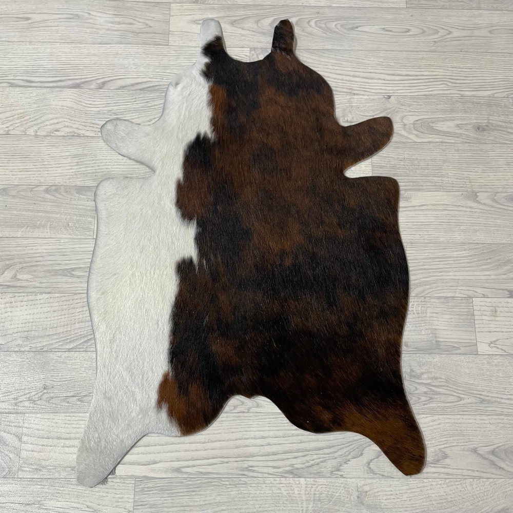 Lederstore Kleine koeienhuid bruin wit zwart (Normandiër) 90x60cm