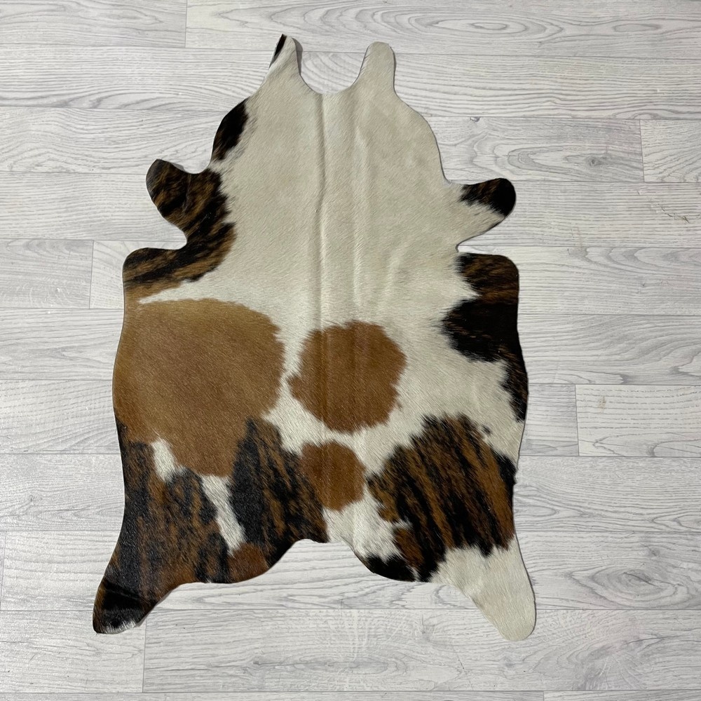 Lederstore Kleine koeienhuid bruin wit zwart (Normandiër) 90x60cm