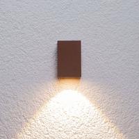 Lucande Rostbraune LED-Außenwandleuchte Tavi, Höhe 9,5 cm
