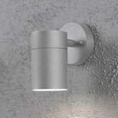 buitenlampenshop.nl Modena wandlamp licht onder grijs metaal met GU10 fitting 7657-300 Konstsmide
