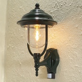 buitenlampenshop.nl Wandlamp Parma Soragna groen klassieke buitenlamp 7235-600 bewegingssensor