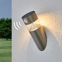 Lindby Solar-LED-Wandlampe Kalypso, schräg u. Sensor