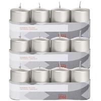 Trend Candles 12x Zilveren cilinderkaarsen/stompkaarsen 5 x 8 cm 18 branduren Zilver