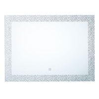 Beliani - Moderner Badspiegel LED-Beleuchtung rechteckig dekorativ 60 x 80 cm Nexon - Silber