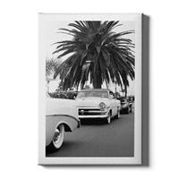 Walljar | Canvas schilderij Classic Car Under A Palm Tree