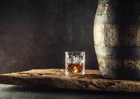 Karo-art Schilderij - Rustieke Whisky, Geniet van het moment, Premium Print