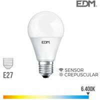 EDM Standard DÃmmerungsbirne LED E27 10W 800 lm 6400k Kaltlicht 35388 - 