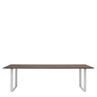 Muuto 70/70 Eettafel Gerookt Massief Eiken Grijs Onderstel - b. 255 x d. 108 cm.