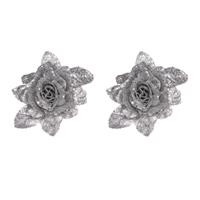 Cosy @ Home 2x stuks decoratie bloemen roos zilver glitter met blad op clip 15 cm -