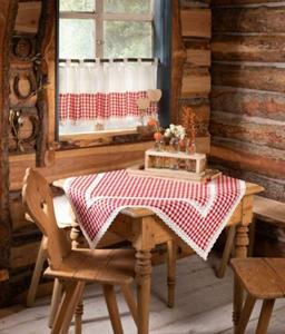HOME Living Tischdecke Traditionelles Rot Tischdecken mehrfarbig