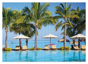 Wallario Schaum-Badematte »Sonnenschirme am Südsee-Palmenstrand mit blauem Meer-Wasser« , Höhe 5 mm, rutschhemmend, geeignet für Fußbodenheizungen