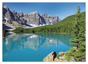 Wallario Schaum-Badematte »Tiefblauer See mit Bergpanorama und Wäldern  Kanada« , Höhe 5 mm, rutschhemmend, geeignet für Fußbodenheizungen