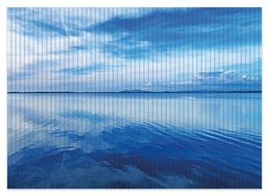 Wallario Schaum-Badematte »Blaue Meeresbucht in Italien mit Spiegelung im Wasser« , Höhe 5 mm, rutschhemmend, geeignet für Fußbodenheizungen