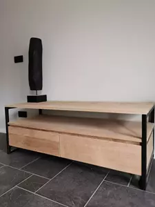Industrielemeubelshop TV-meubel Avner met laden eikenhout