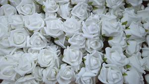 Decoflorall Actie foam roos EVI Wit DOOS Bundel 5st Mooie grote rozen Puur wit