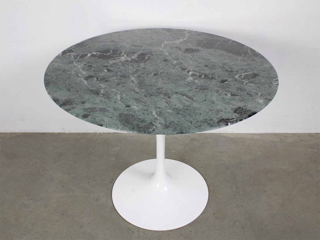 Knoll Saarinen tafel Aluminium/Marble - Tweedehands