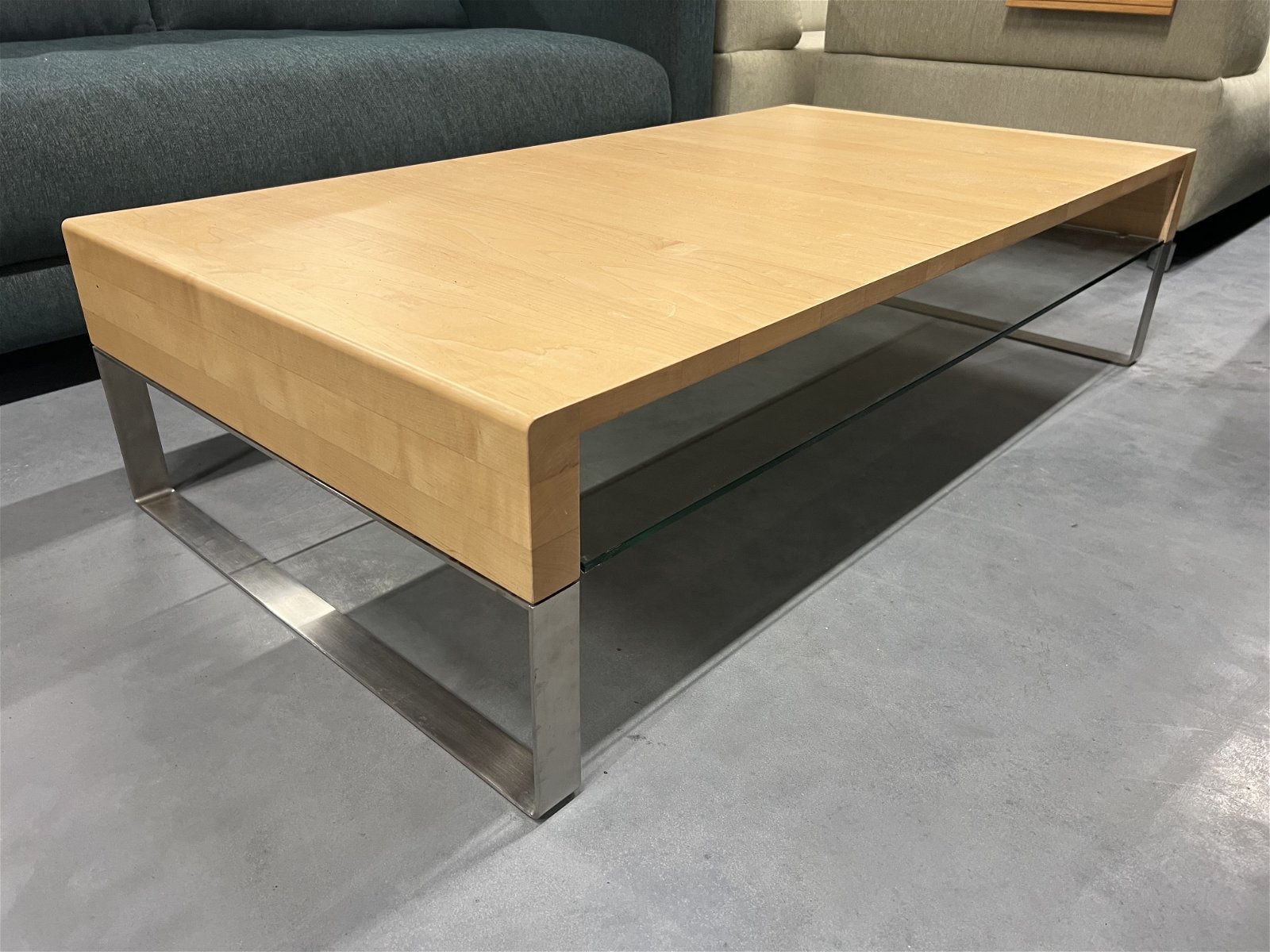 Leolux Aditi salontafel hout Design tafel Wood - Tweedehands