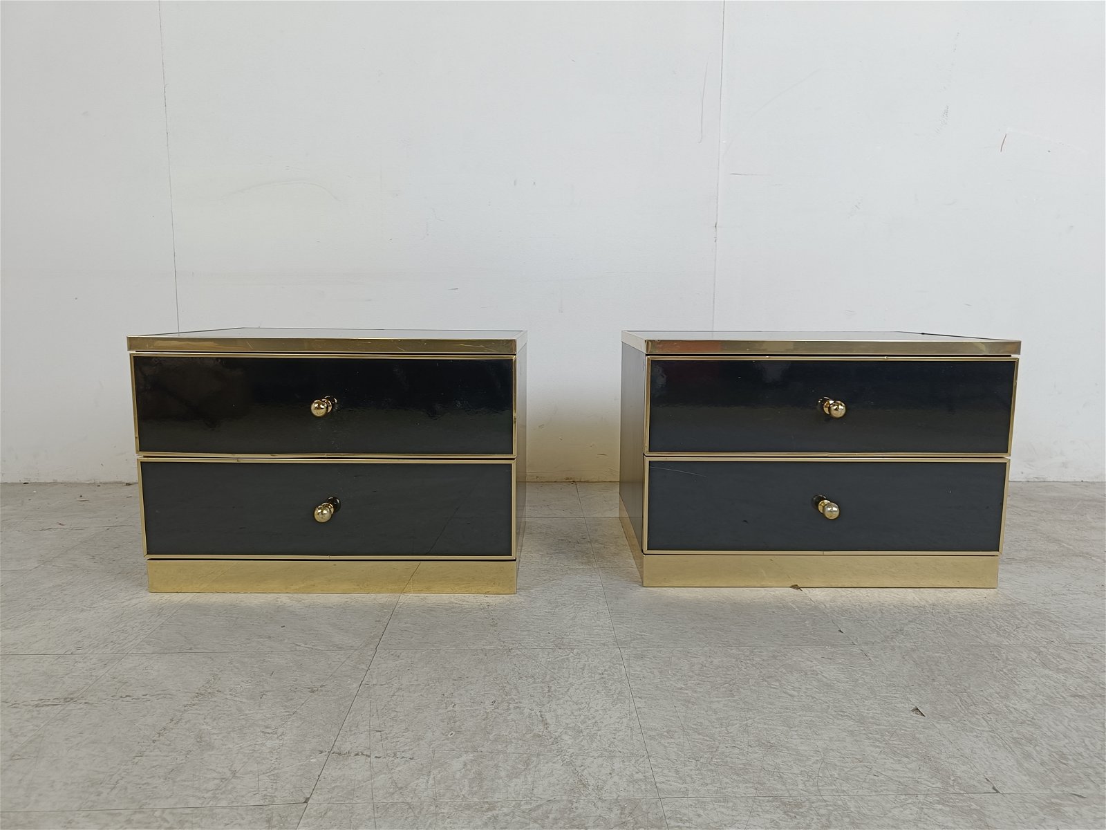 Whoppah 2x vintage bedside cabinets Brass - Tweedehands