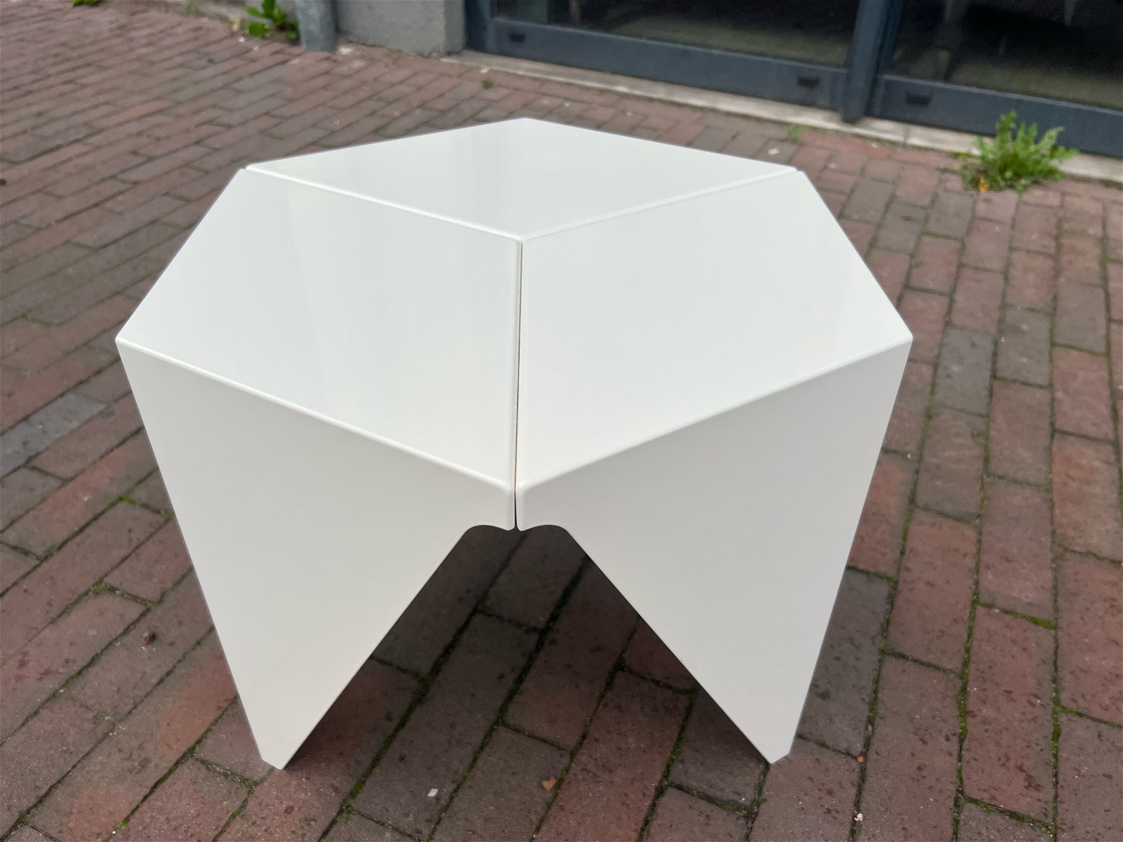 Vitra Prismatic Table Wit Metal - Tweedehands