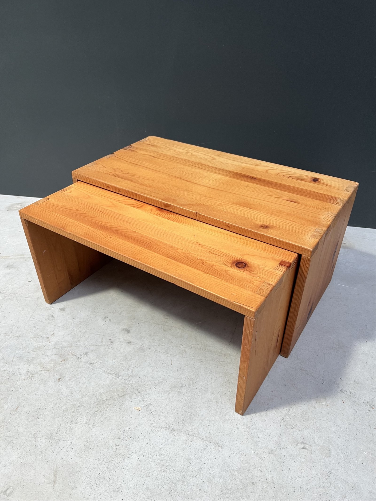 Whoppah 2x vintage nesting tables Wood - Tweedehands