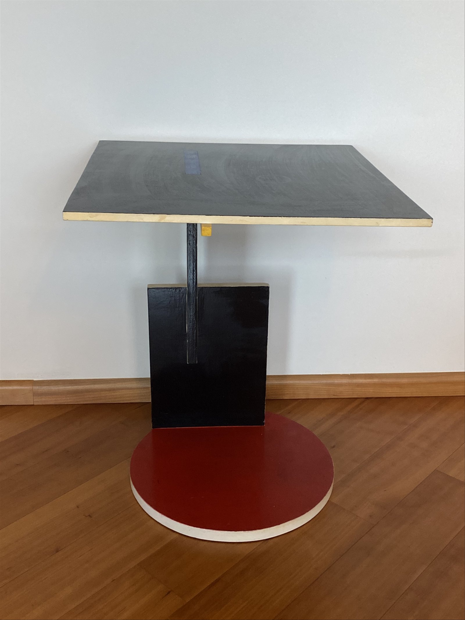 Gerrit Rietveld Schröder Divan tafeltje Wood - Tweedehands