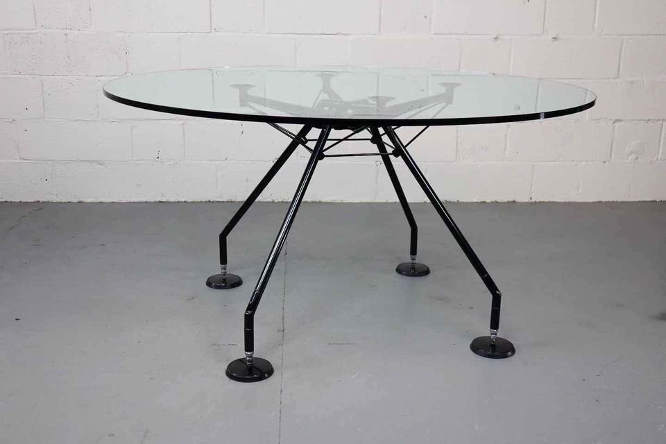 Tecno Nomos table by Norman Foster for  Glass/rvs - Tweedehands