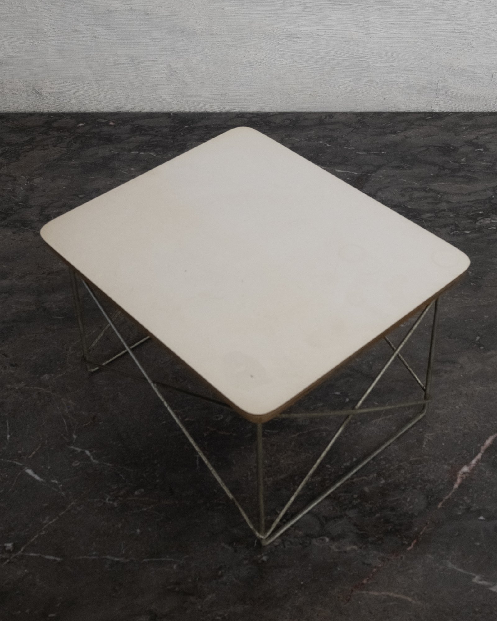Herman Miller Eames LTR Table  Wood - Tweedehands