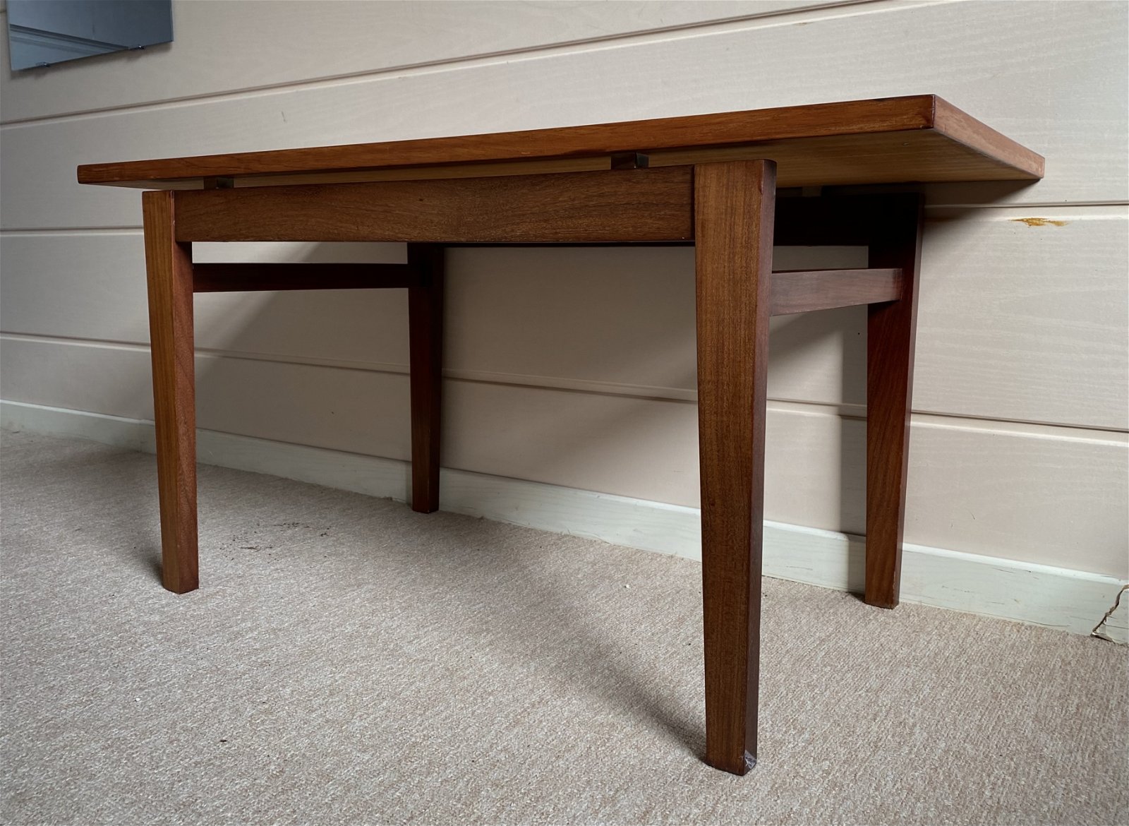 Whoppah Mid century Danish design side table Wood - Tweedehands
